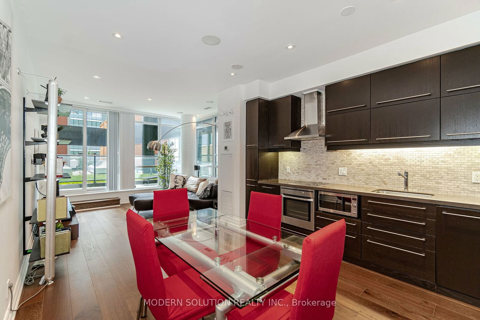 770 Bay St, unit 302 for sale - image #11