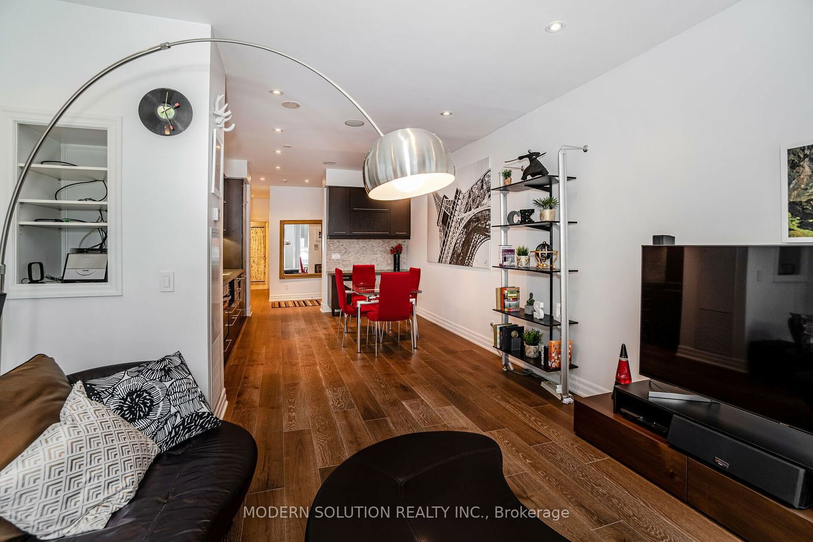 770 Bay St, unit 302 for sale - image #16