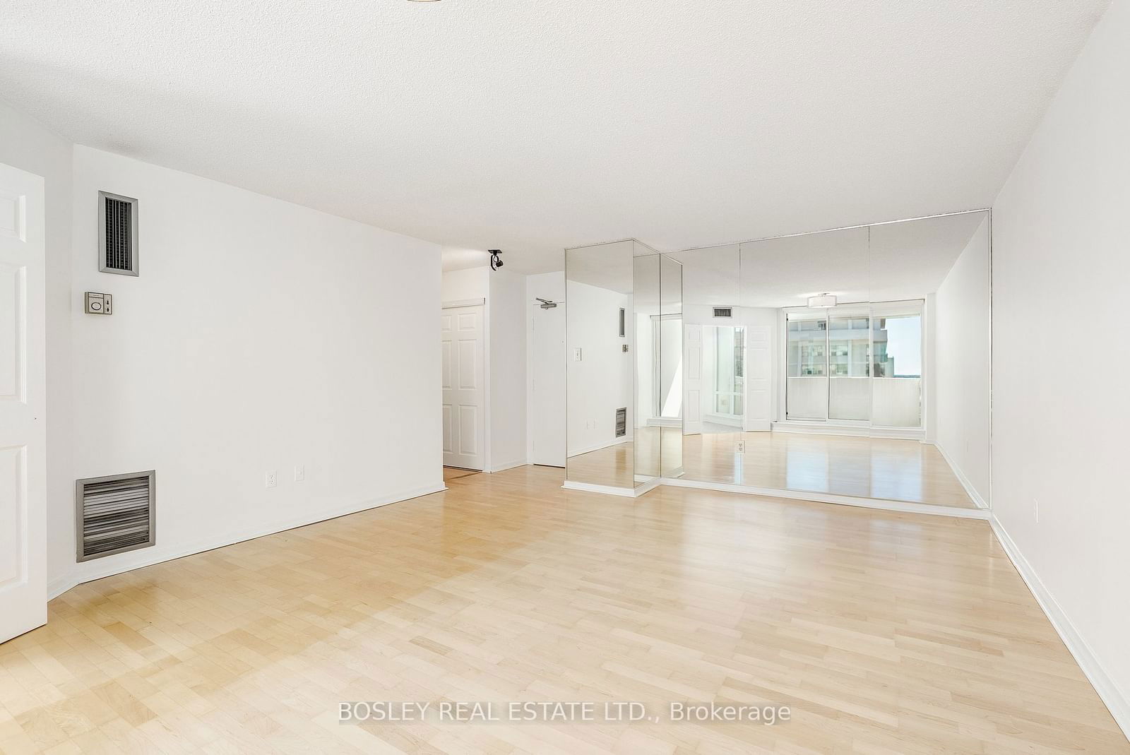 25 Maitland St, unit 1703 for sale - image #8