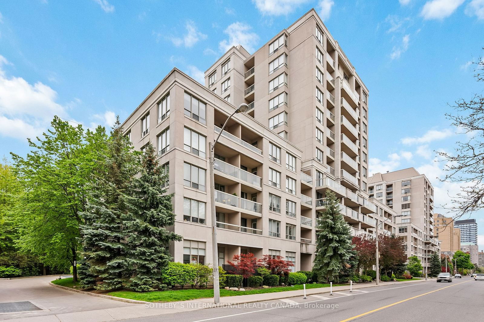 225 Merton St, unit 220 for sale