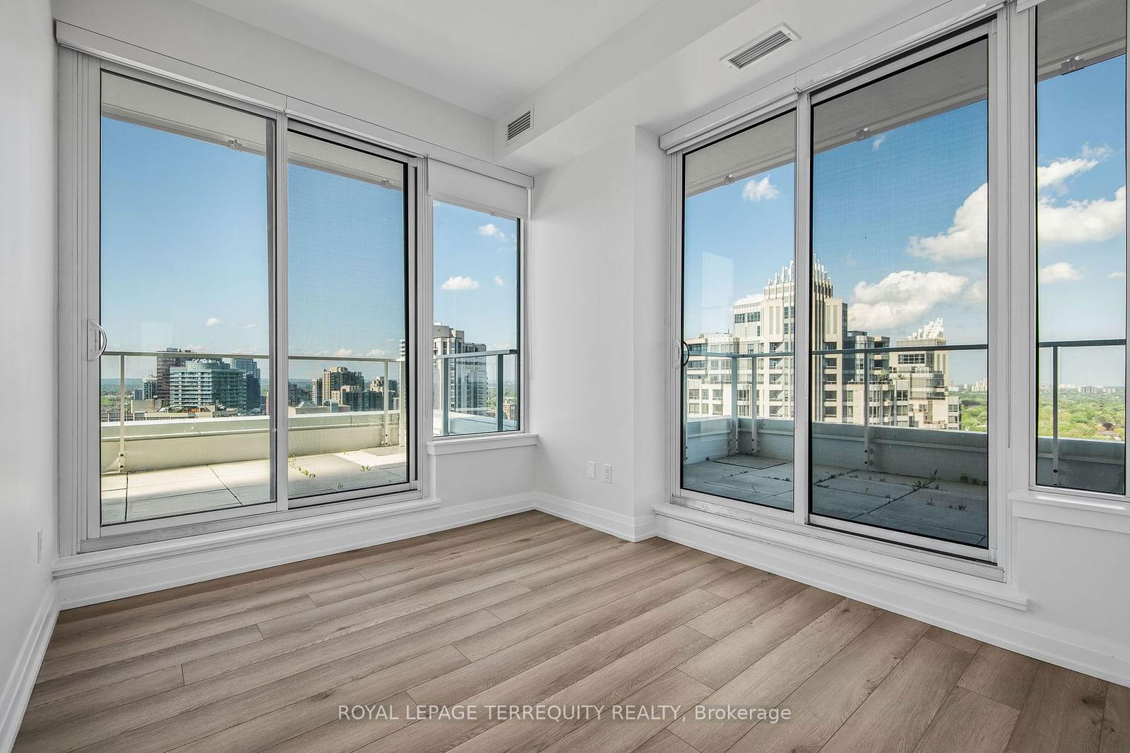 75 Canterbury Pl, unit Ph108 for sale - image #17