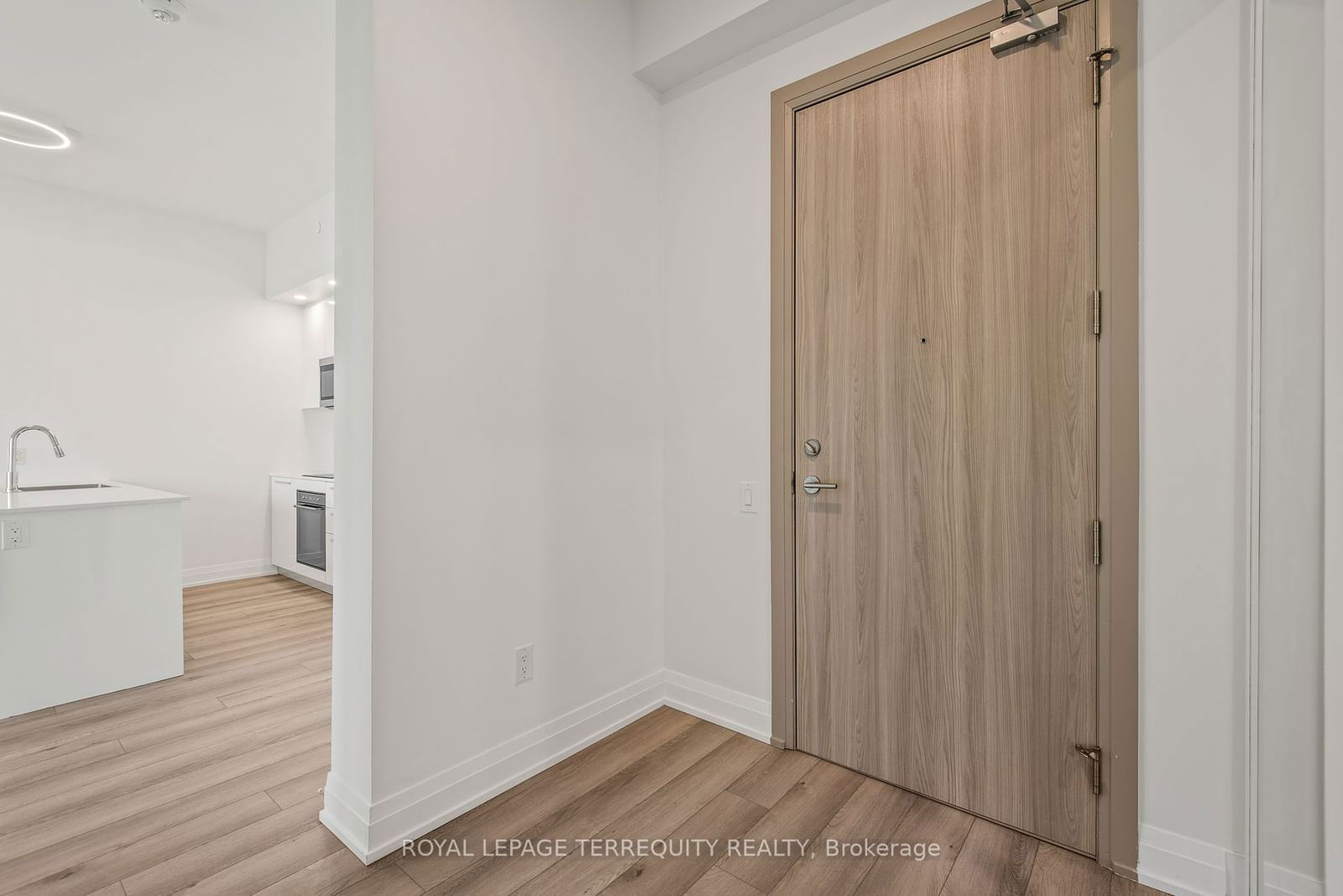 75 Canterbury Pl, unit Ph108 for sale - image #2