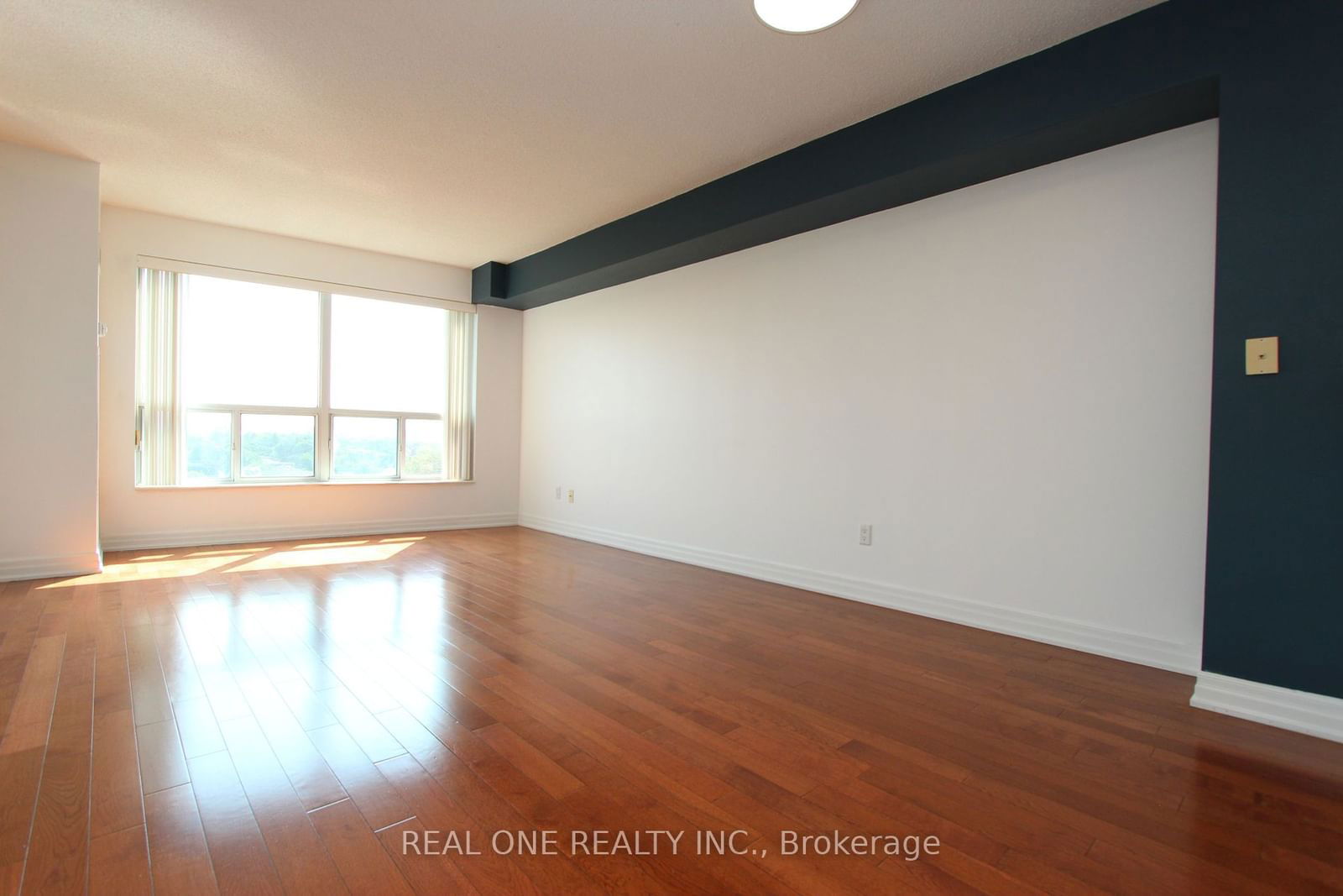 188 Doris Ave, unit 1109 for sale - image #3