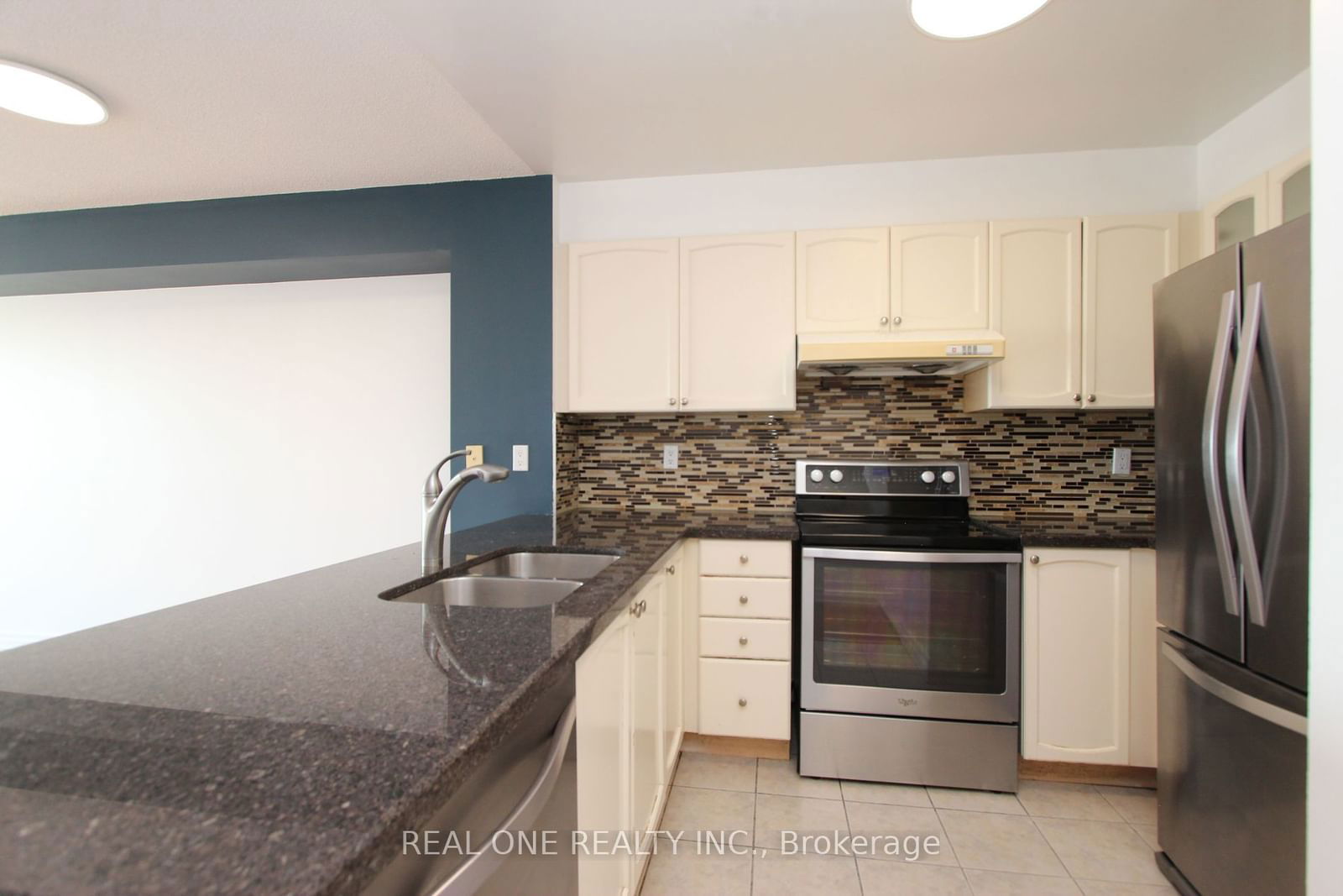 188 Doris Ave, unit 1109 for sale - image #5