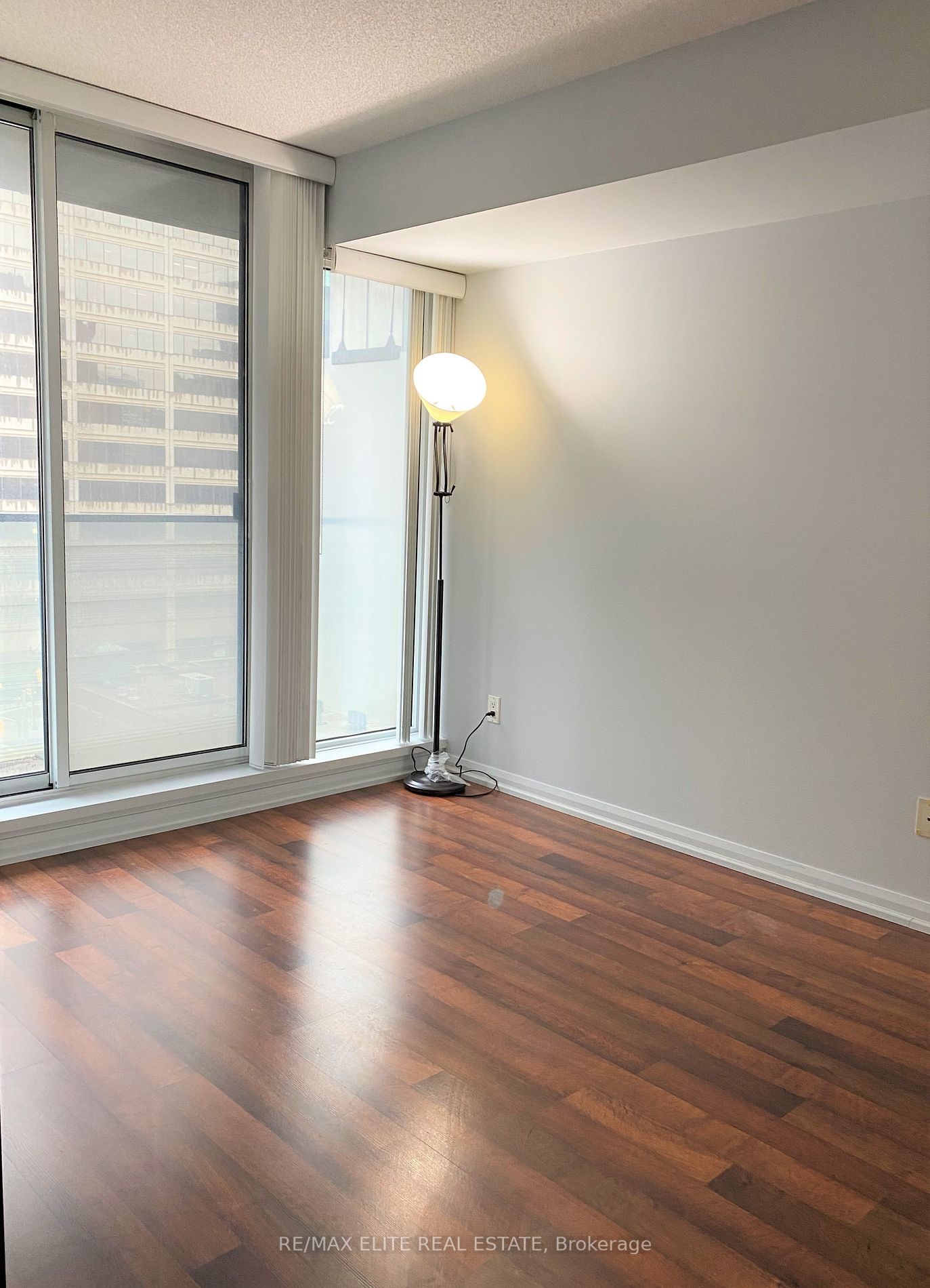 111 Elizabeth St, unit 1025 for rent