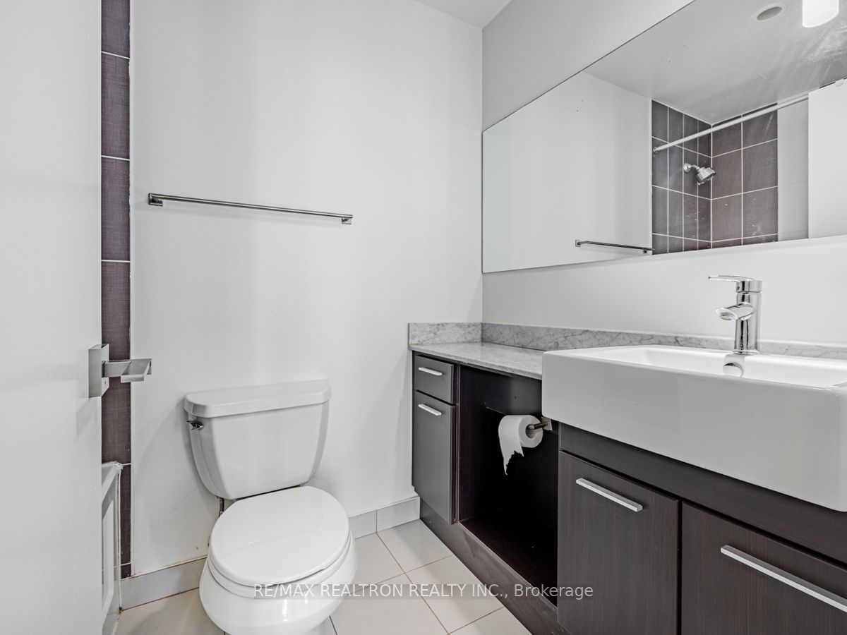 770 Bay St, unit 1606 for sale - image #18