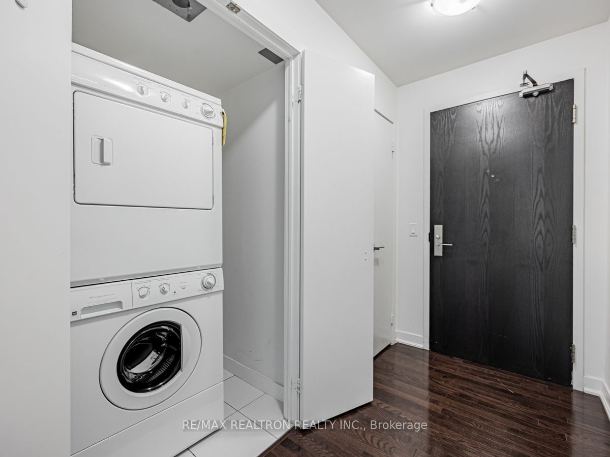 770 Bay St, unit 1606 for sale - image #21