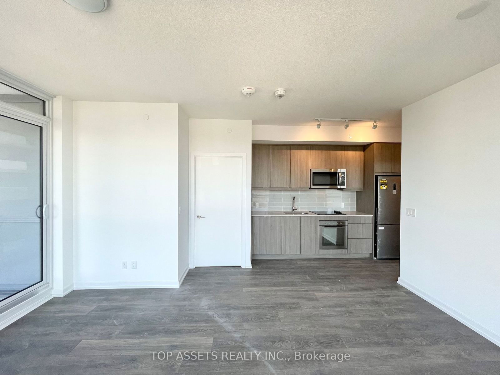 32 Forest Manor Rd, unit 2102 for rent - image #7