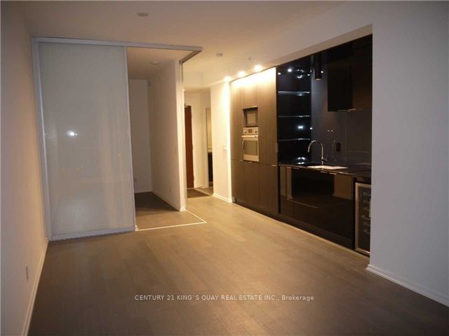 70 Temperance St, unit 5401 for rent - image #2