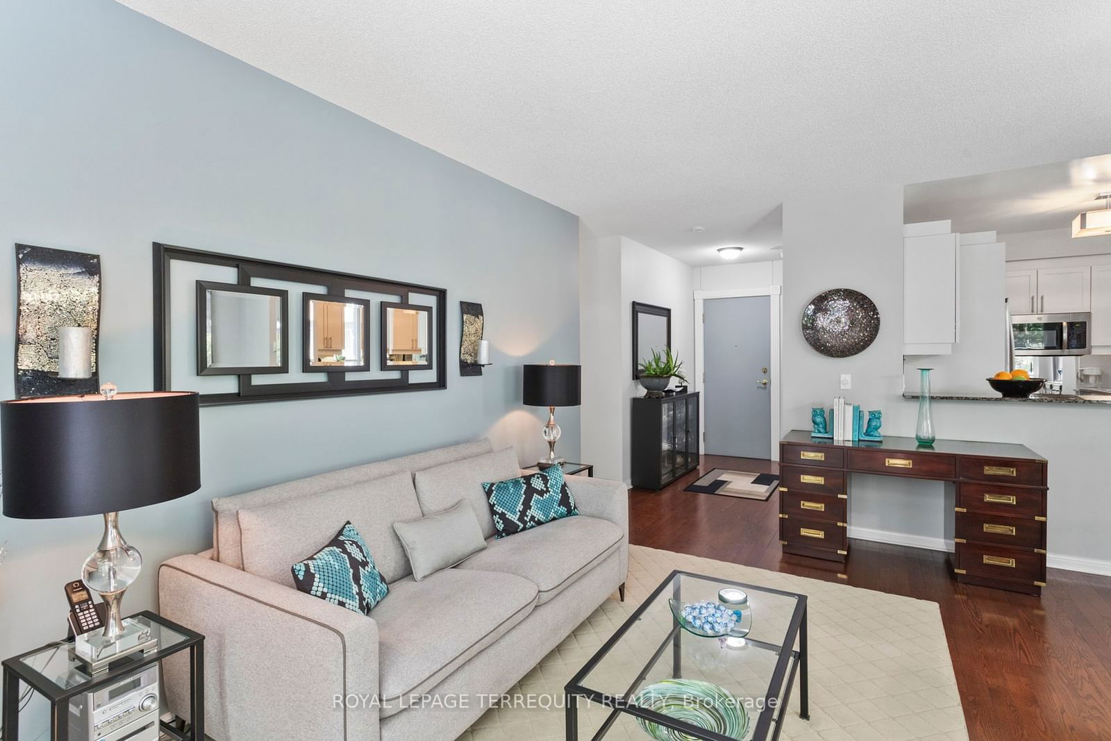 1801 Bayview Ave, unit 201 for sale - image #10