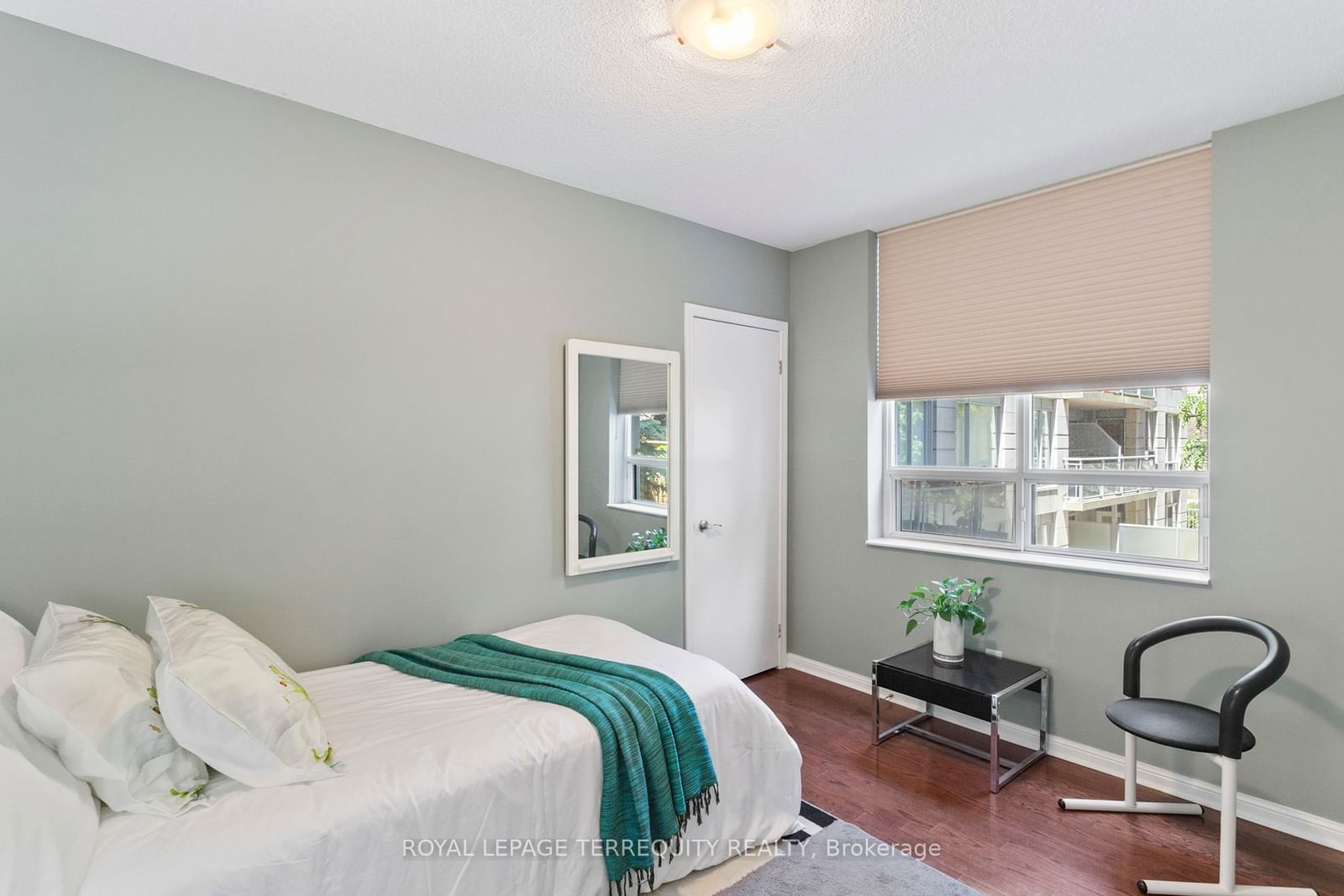 1801 Bayview Ave, unit 201 for sale - image #29