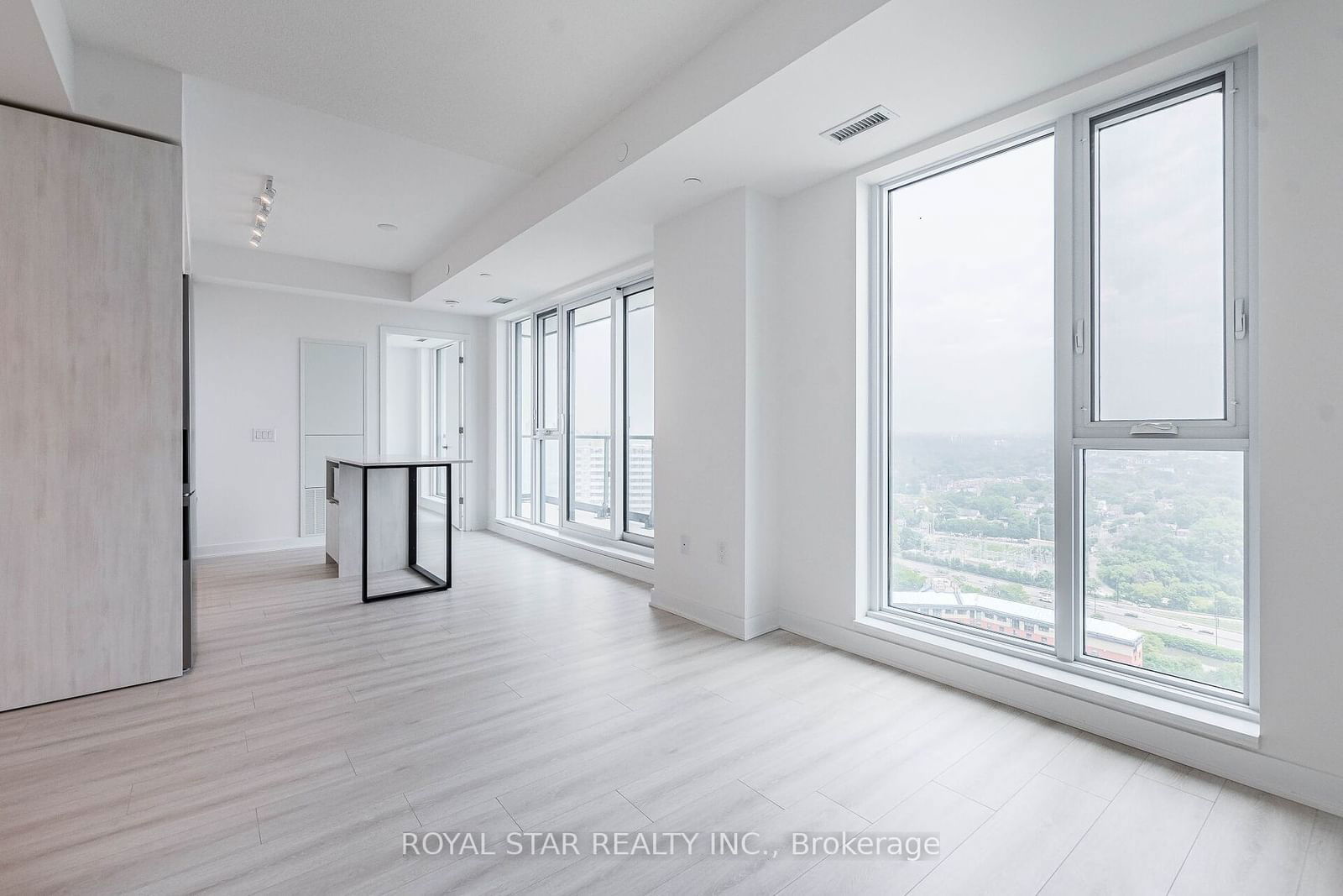 130 River St, unit 2110 for sale - image #12