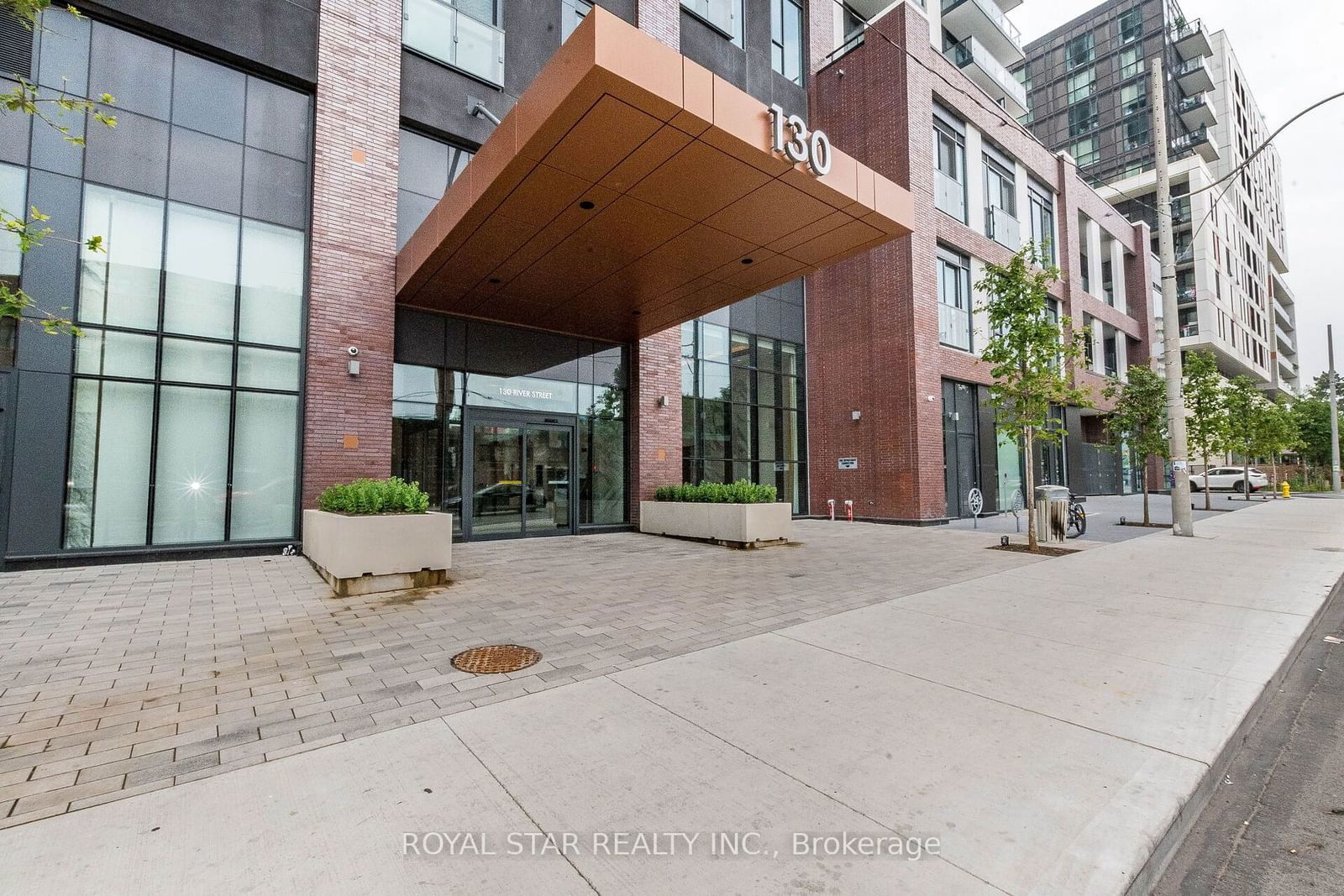 130 River St, unit 2110 for sale