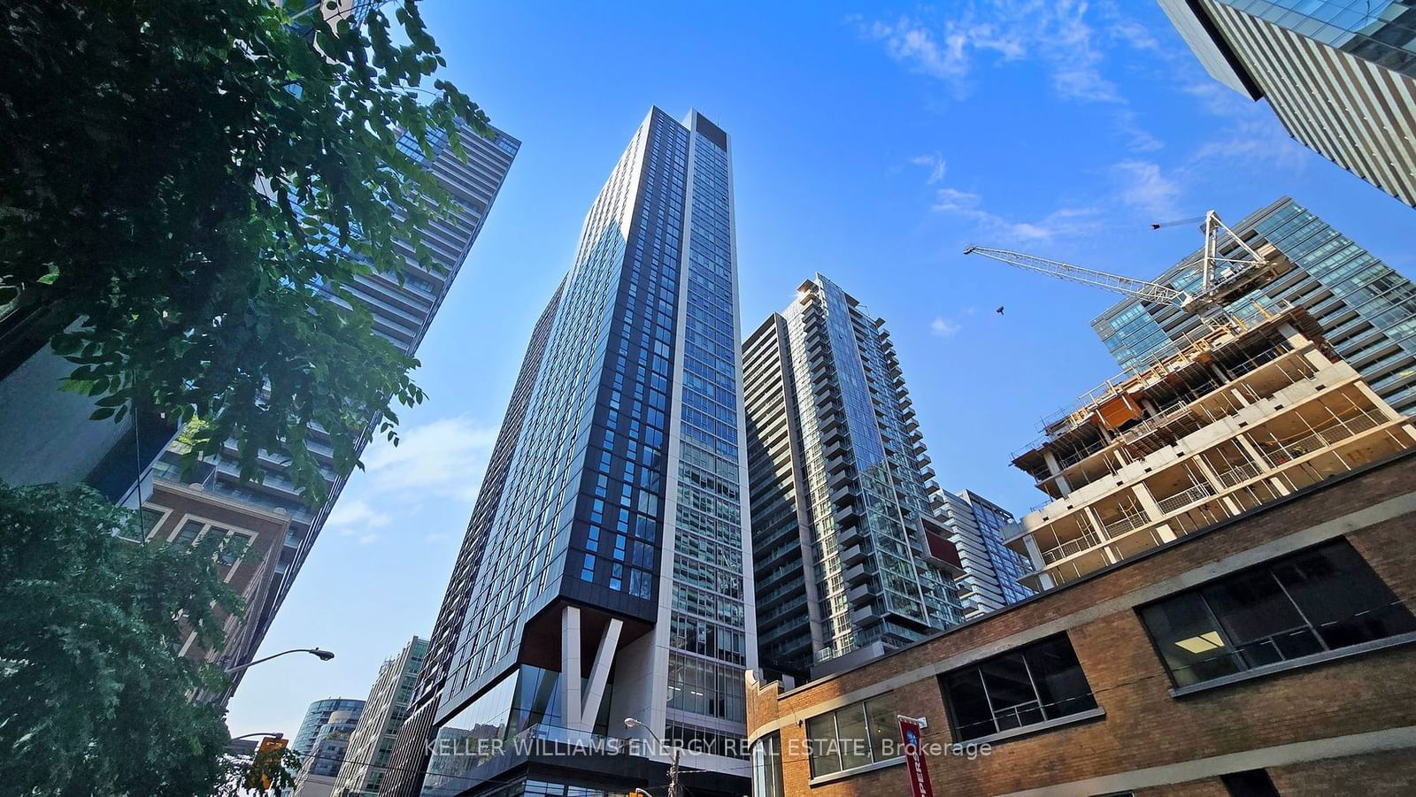 357 King St W, unit 705 for sale - image #3