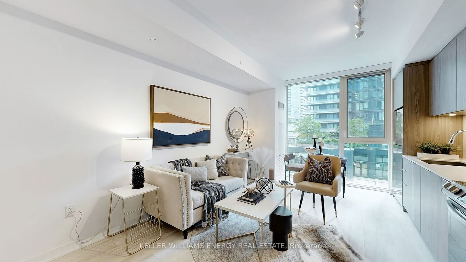 357 King St W, unit 705 for sale - image #7