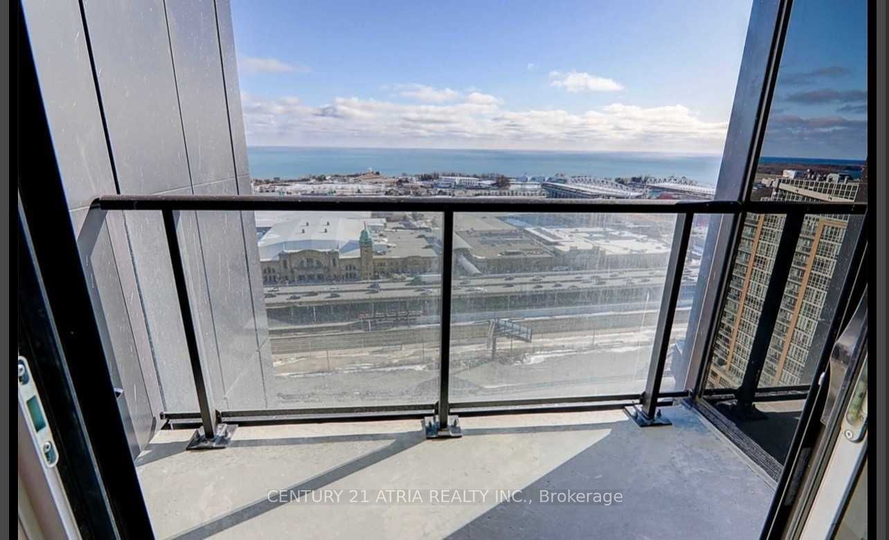 135 East Liberty St, unit 1803 for sale - image #3