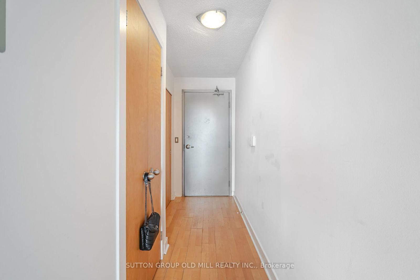 255 Richmond St E, unit 1517 for sale