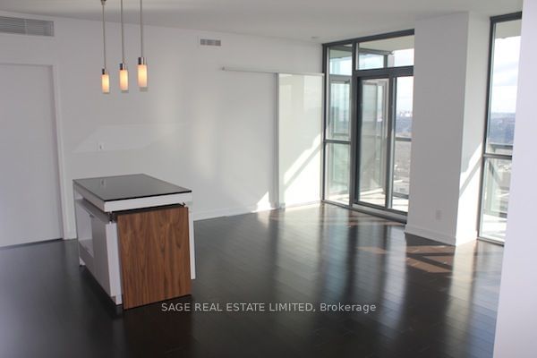 110 Charles St E, unit 3907 for rent - image #2