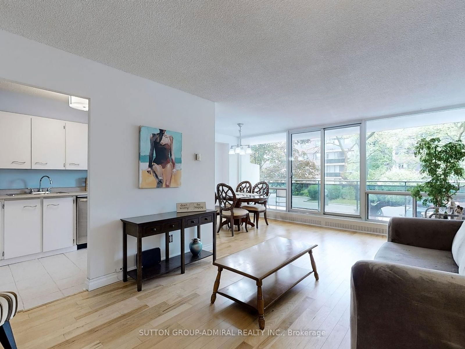 20 Sunrise Ave, unit 212 for sale - image #3