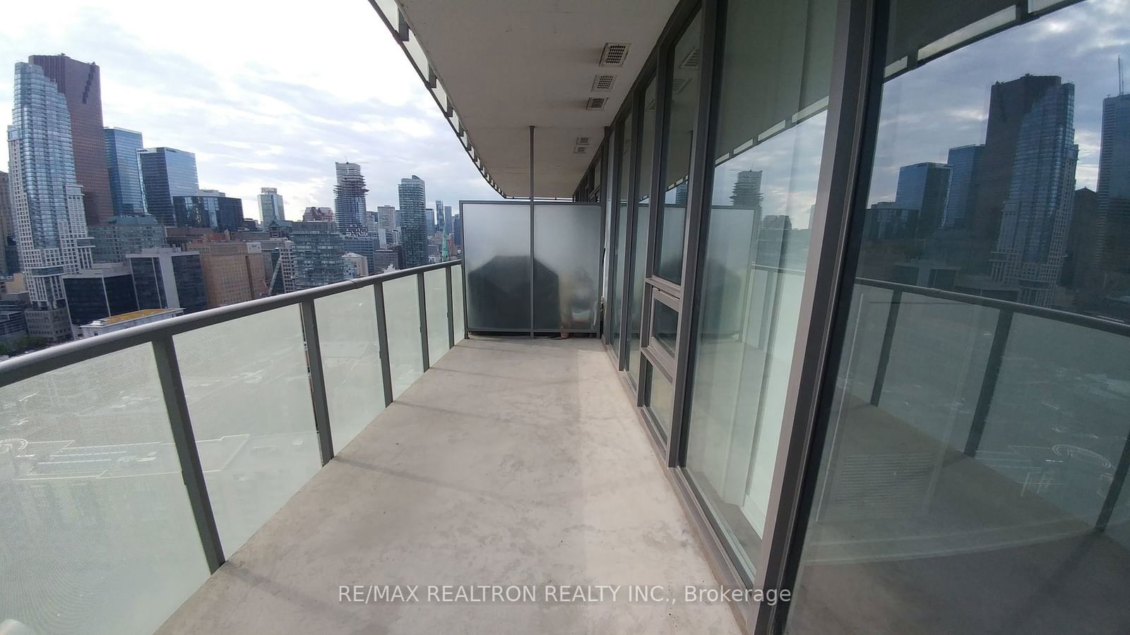 1 Market St, unit 2502 for sale - image #18