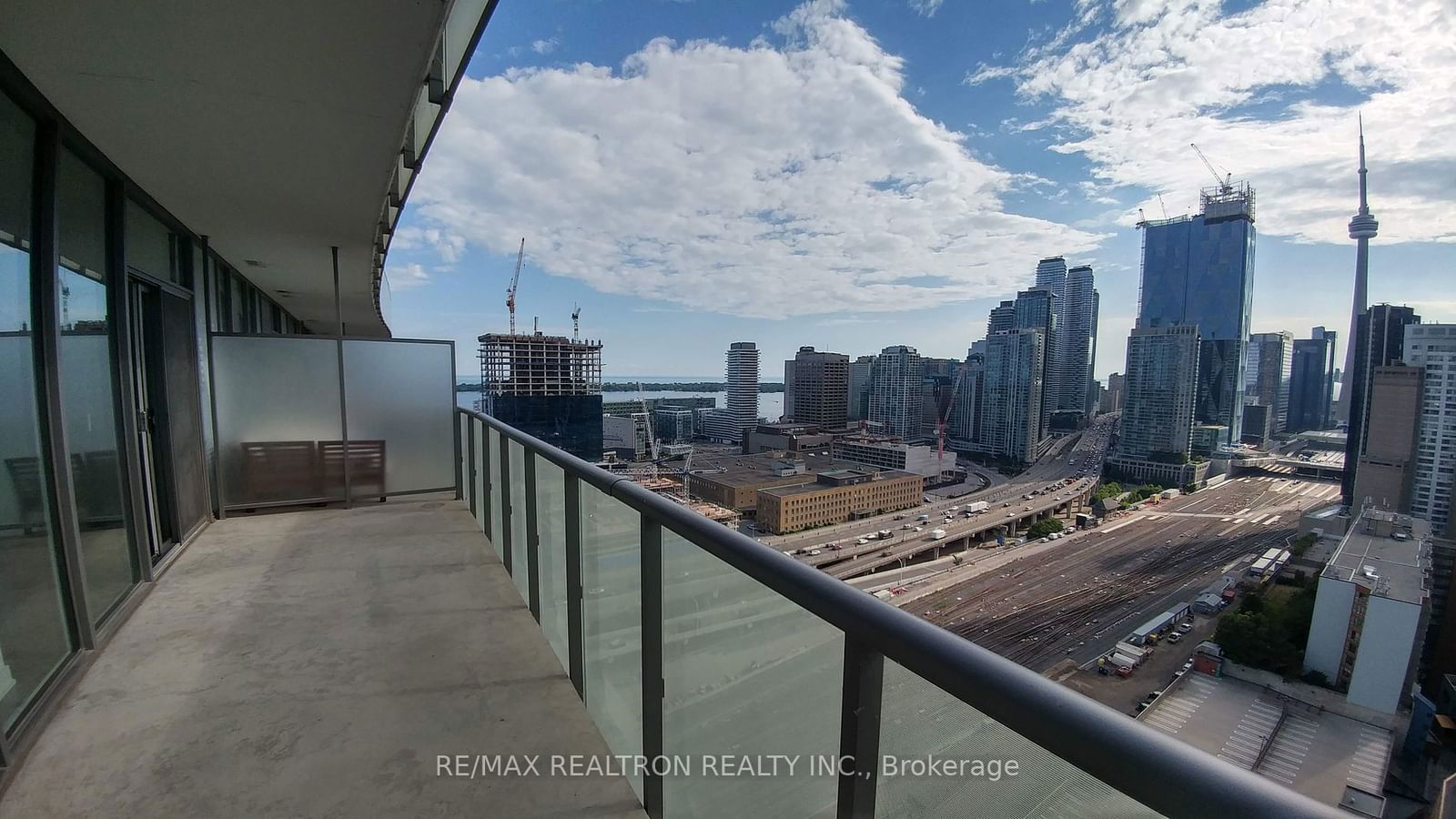 1 Market St, unit 2502 for sale - image #21