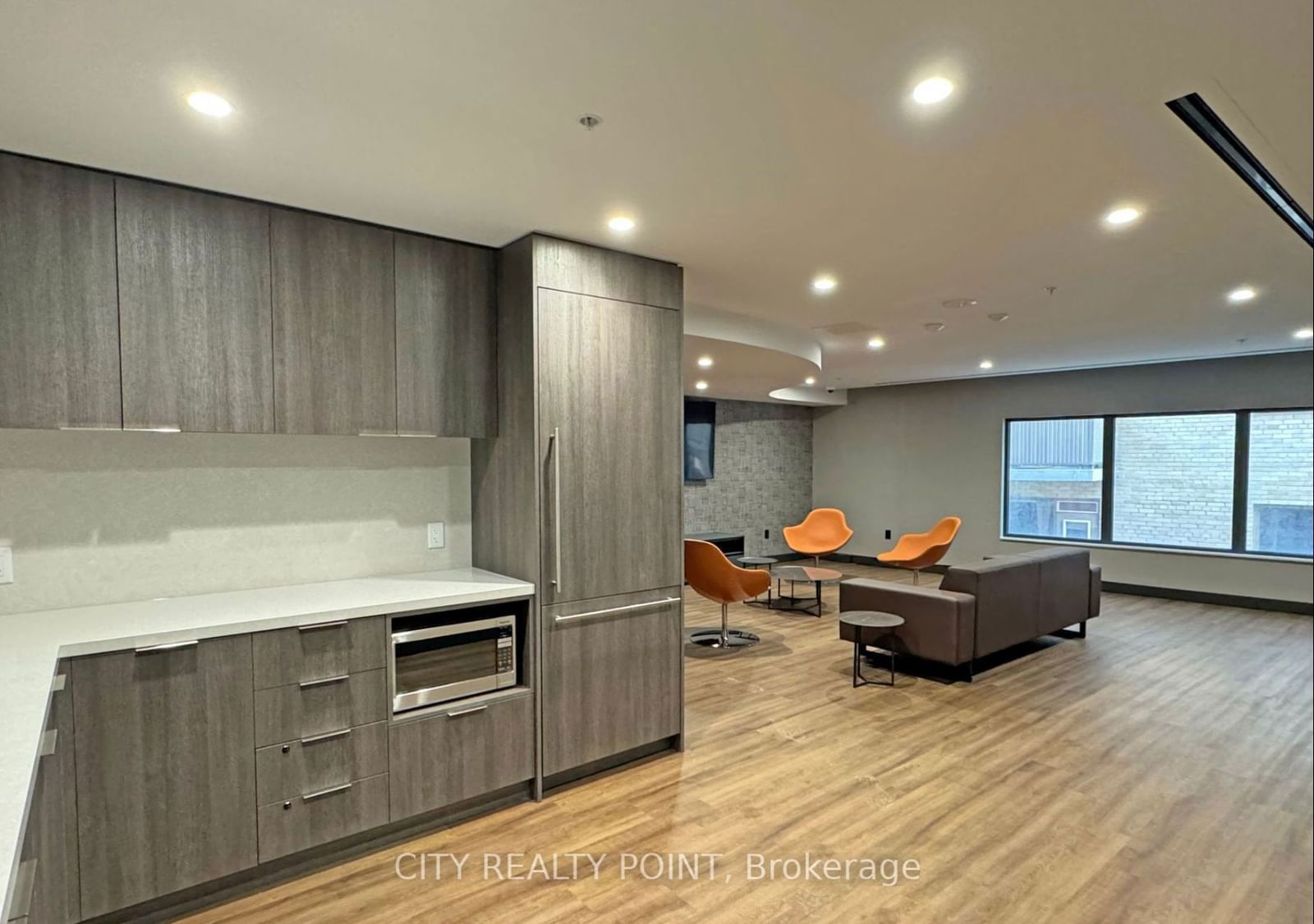 2525 Bathurst St, unit 910 for rent