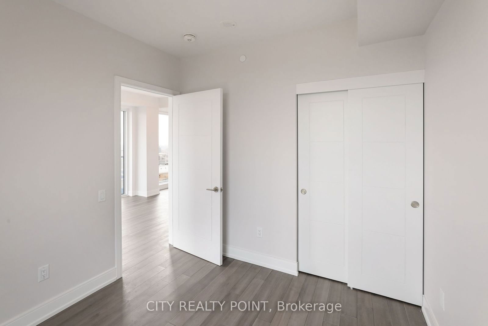 2525 Bathurst St, unit 910 for rent