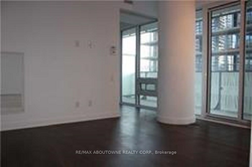 42 Charles St E, unit 2201 for sale - image #4