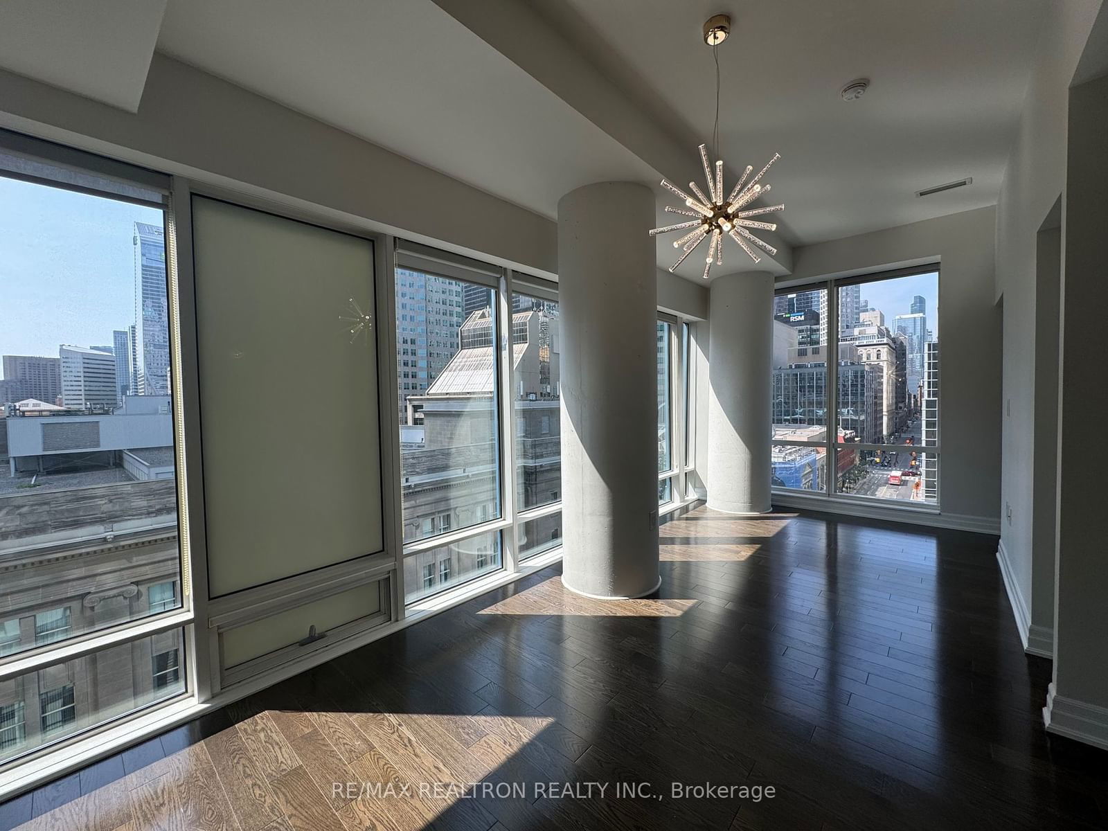 8 The Esplanade Ave, unit 1006 for sale