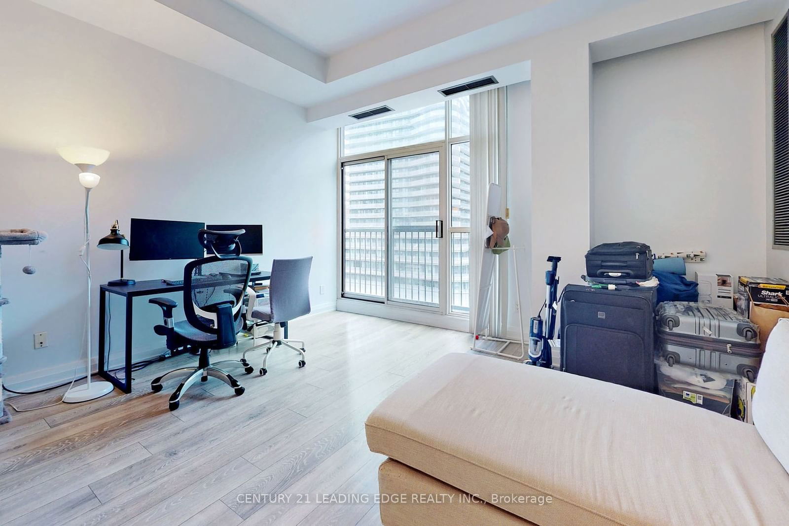 8 Wellesley St E, unit 1008 for sale - image #5