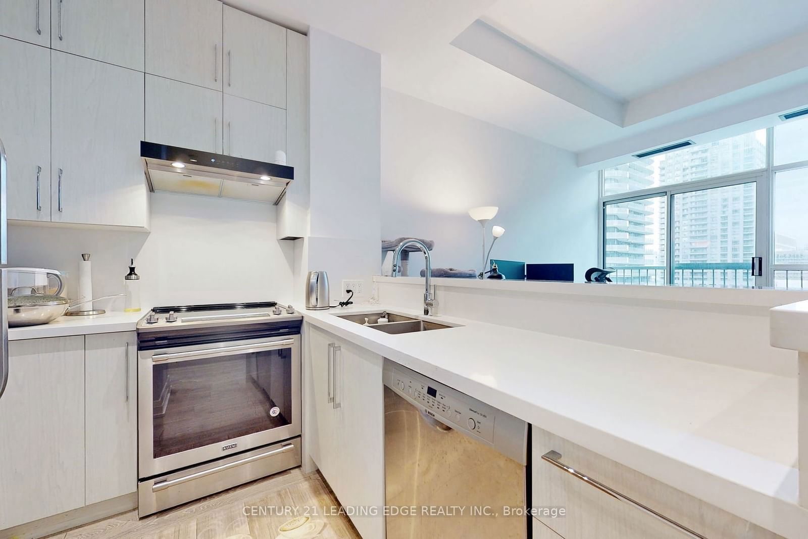 8 Wellesley St E, unit 1008 for sale - image #8