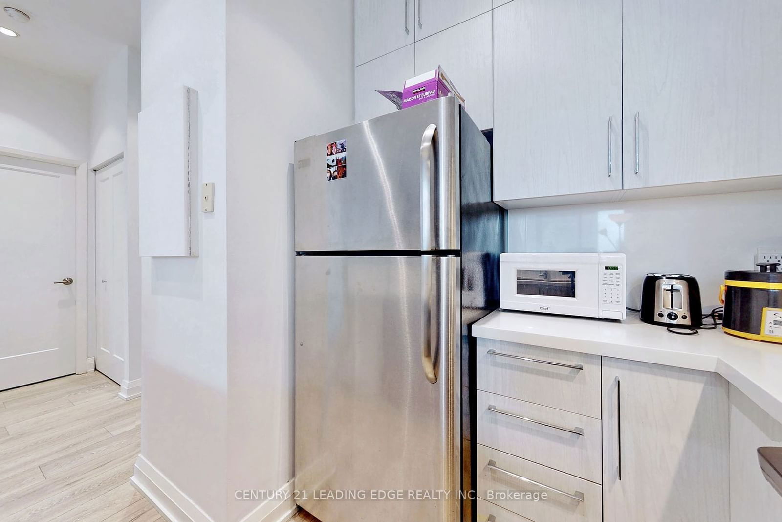 8 Wellesley St E, unit 1008 for sale - image #9