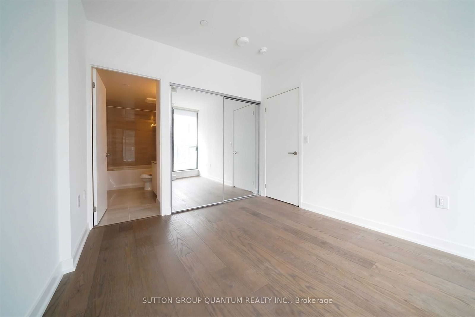 11 Wellesley St W, unit 705 for rent - image #9