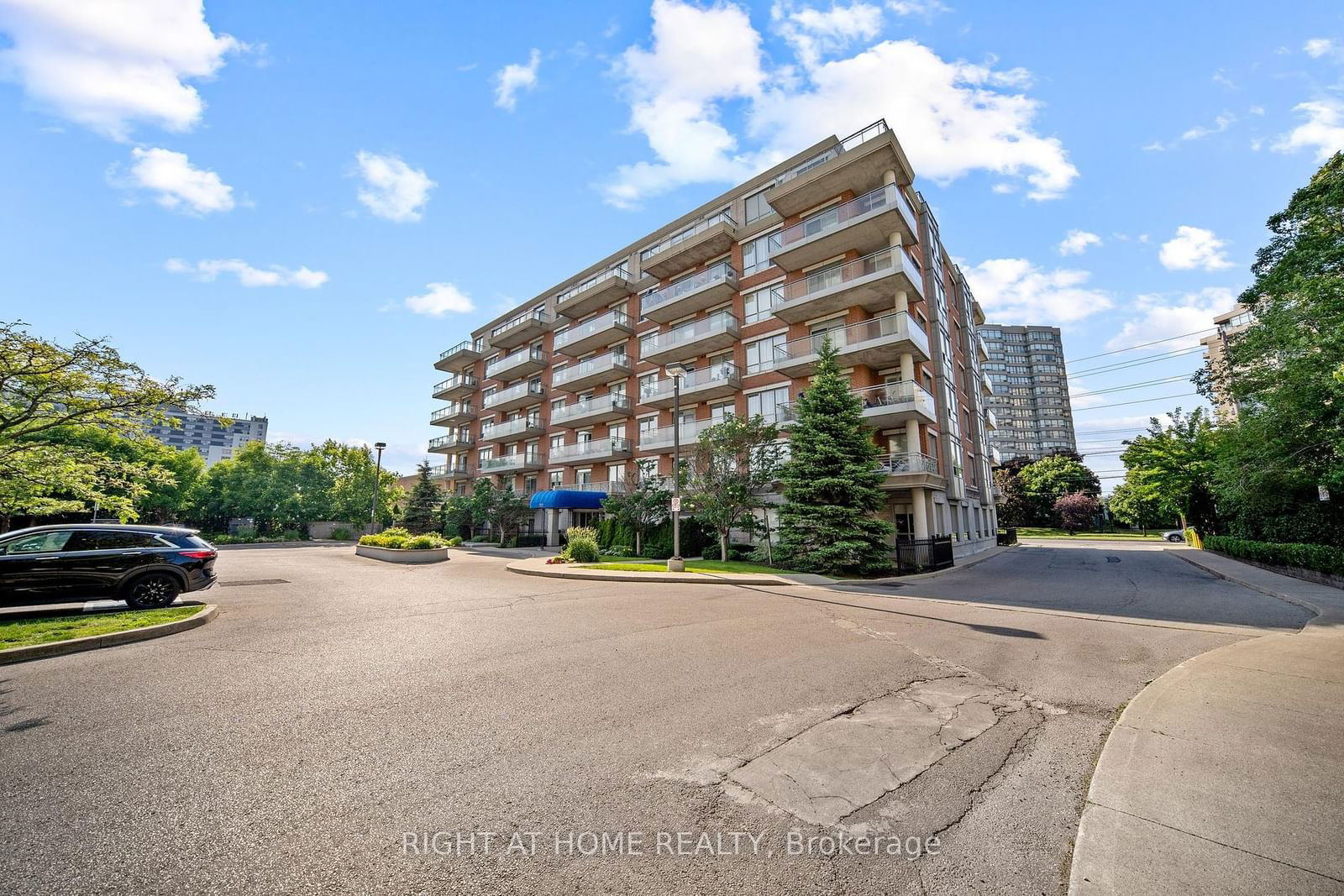 777 Steeles Ave Condos, North York, Toronto