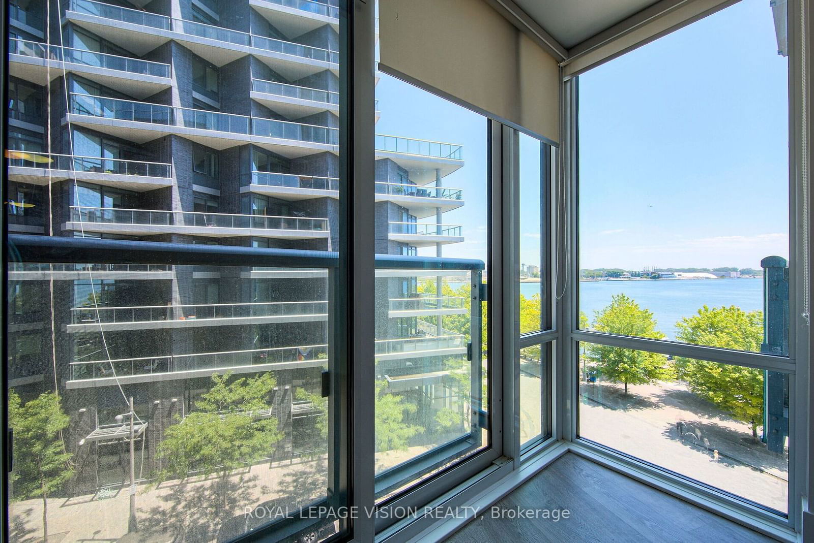 55 Merchant's wharf, unit 419 for sale - image #19