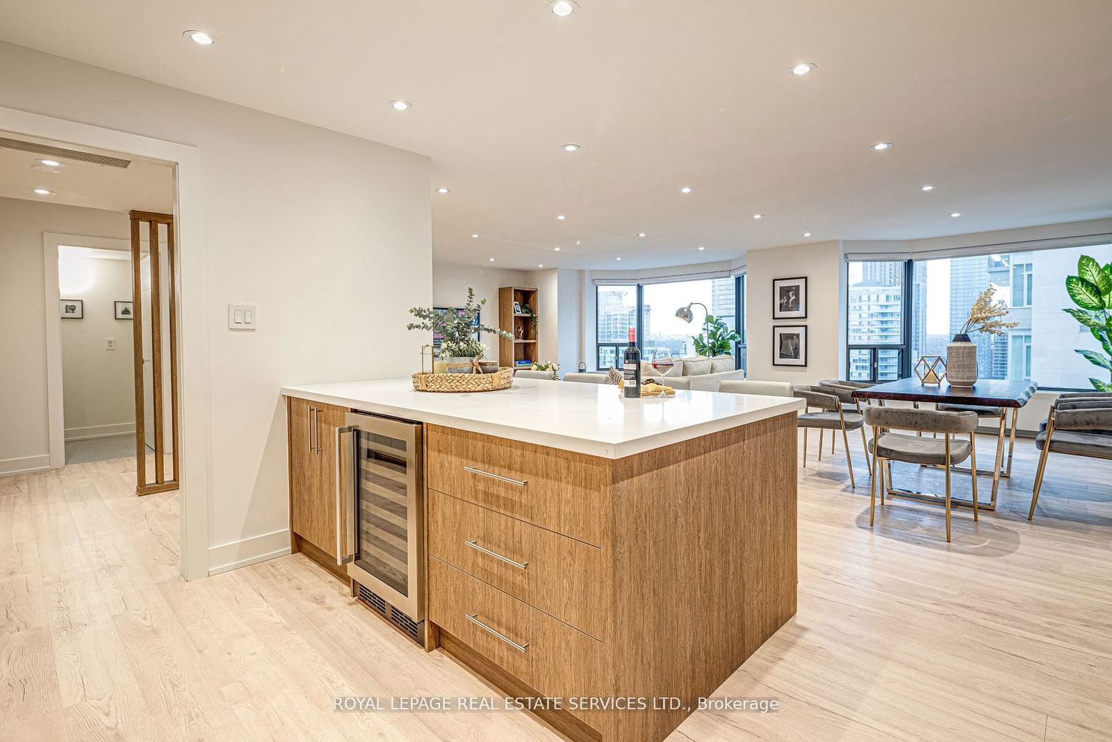 175 Cumberland St, unit 2008 for sale - image #6