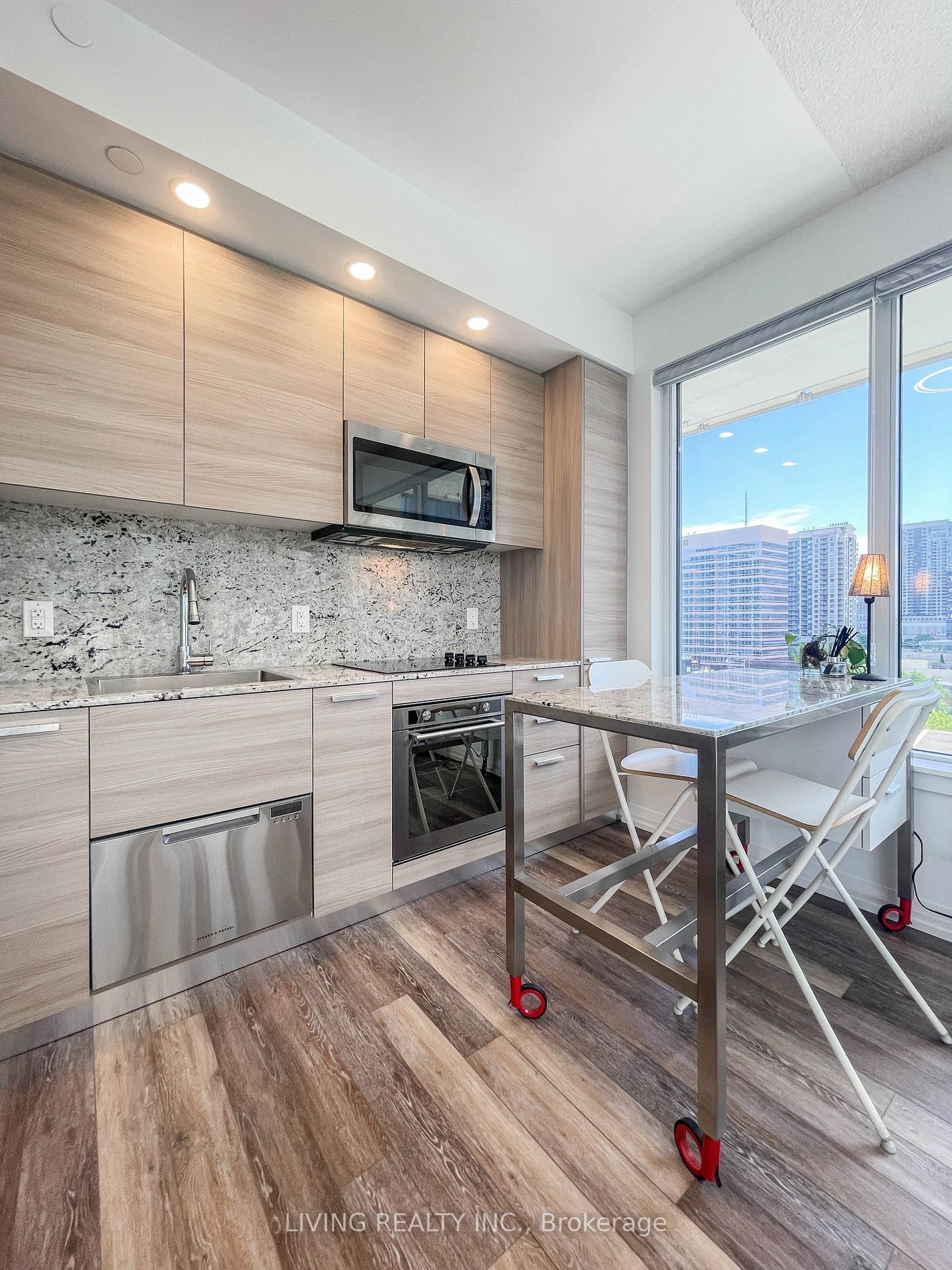 75 Canterbury Pl, unit 807 for sale - image #13