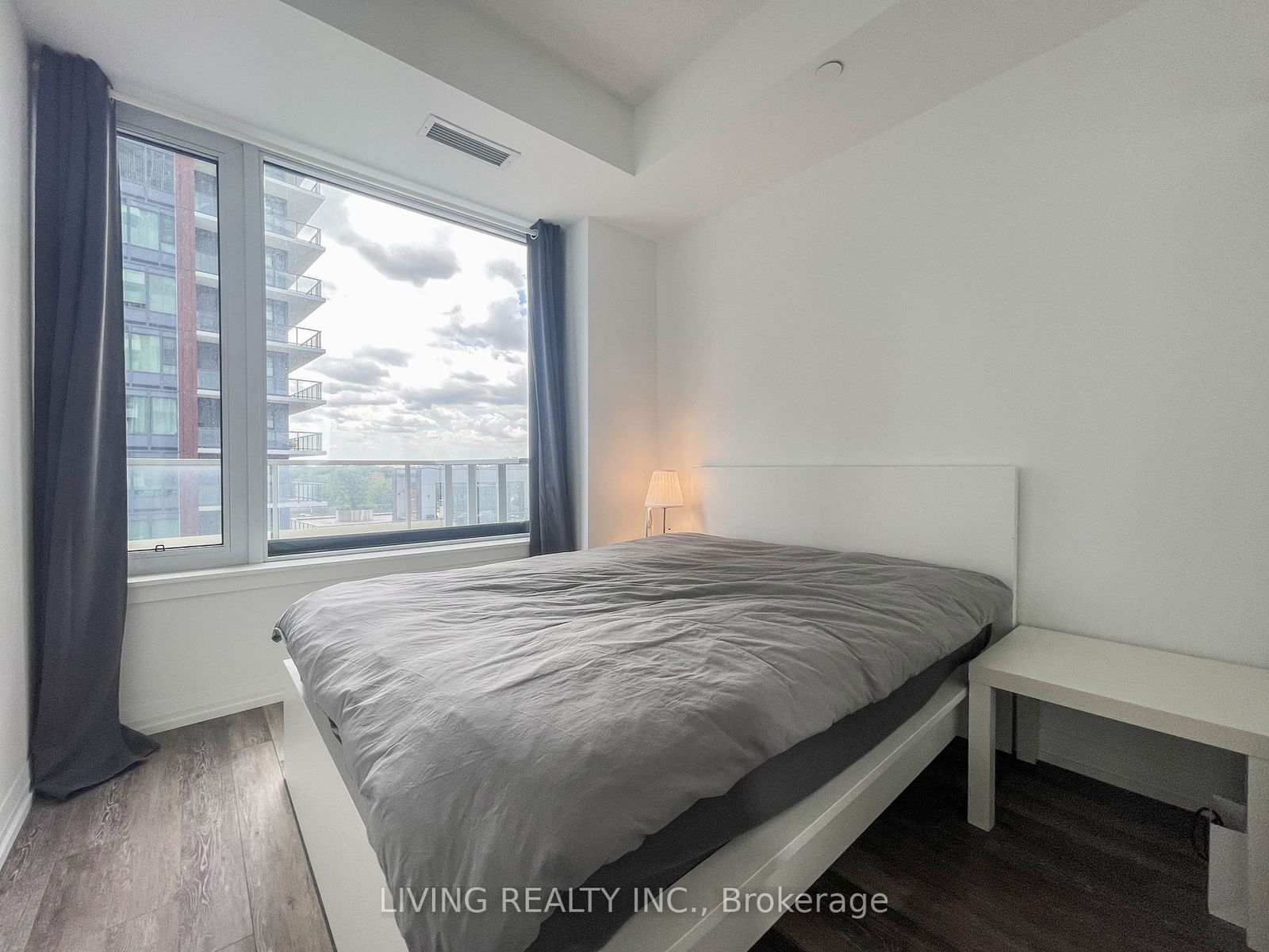 75 Canterbury Pl, unit 807 for sale - image #18