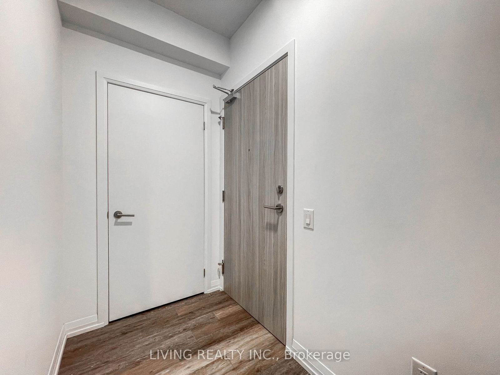 75 Canterbury Pl, unit 807 for sale - image #20