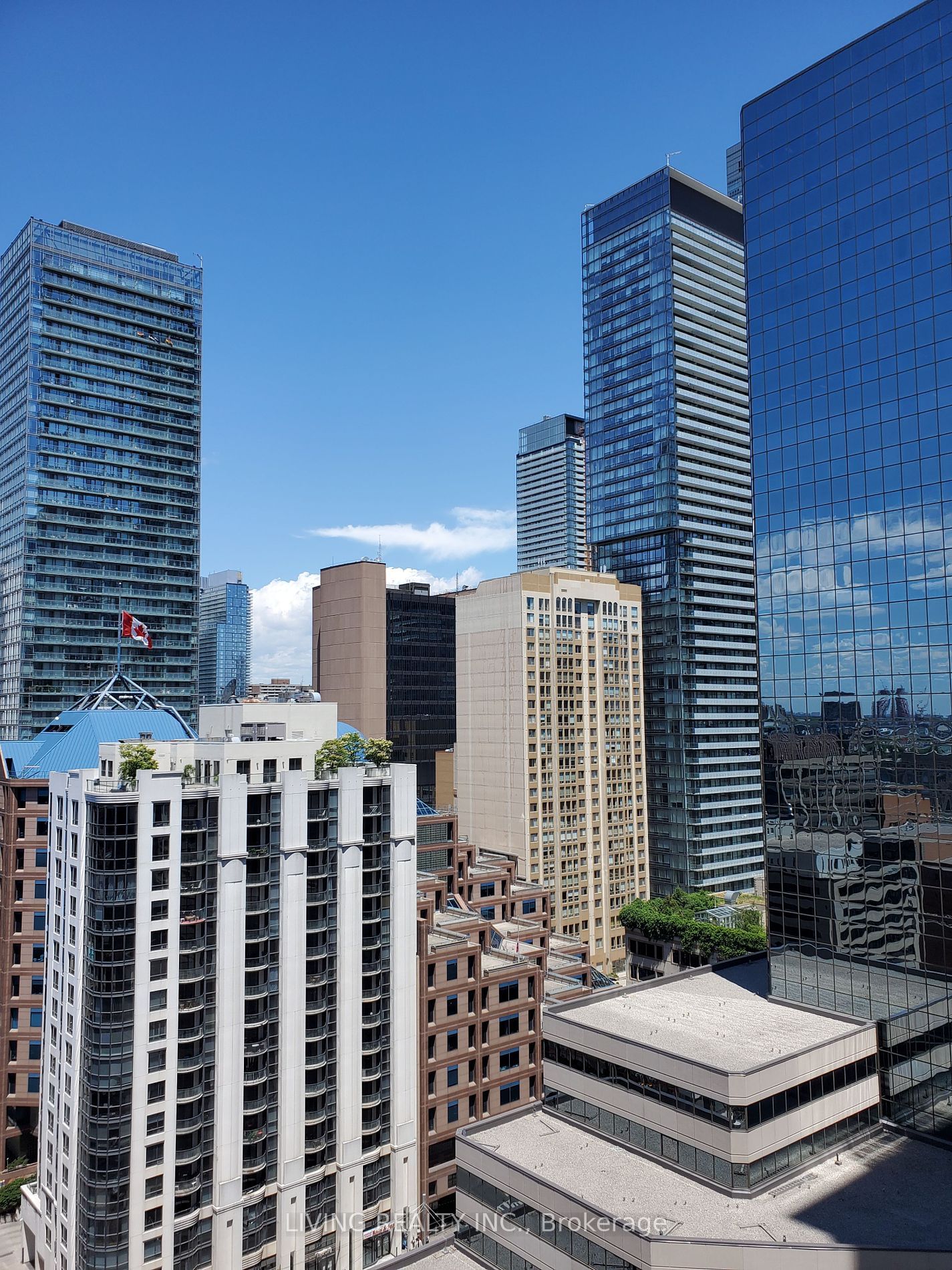 770 Bay St, unit 1905 for sale