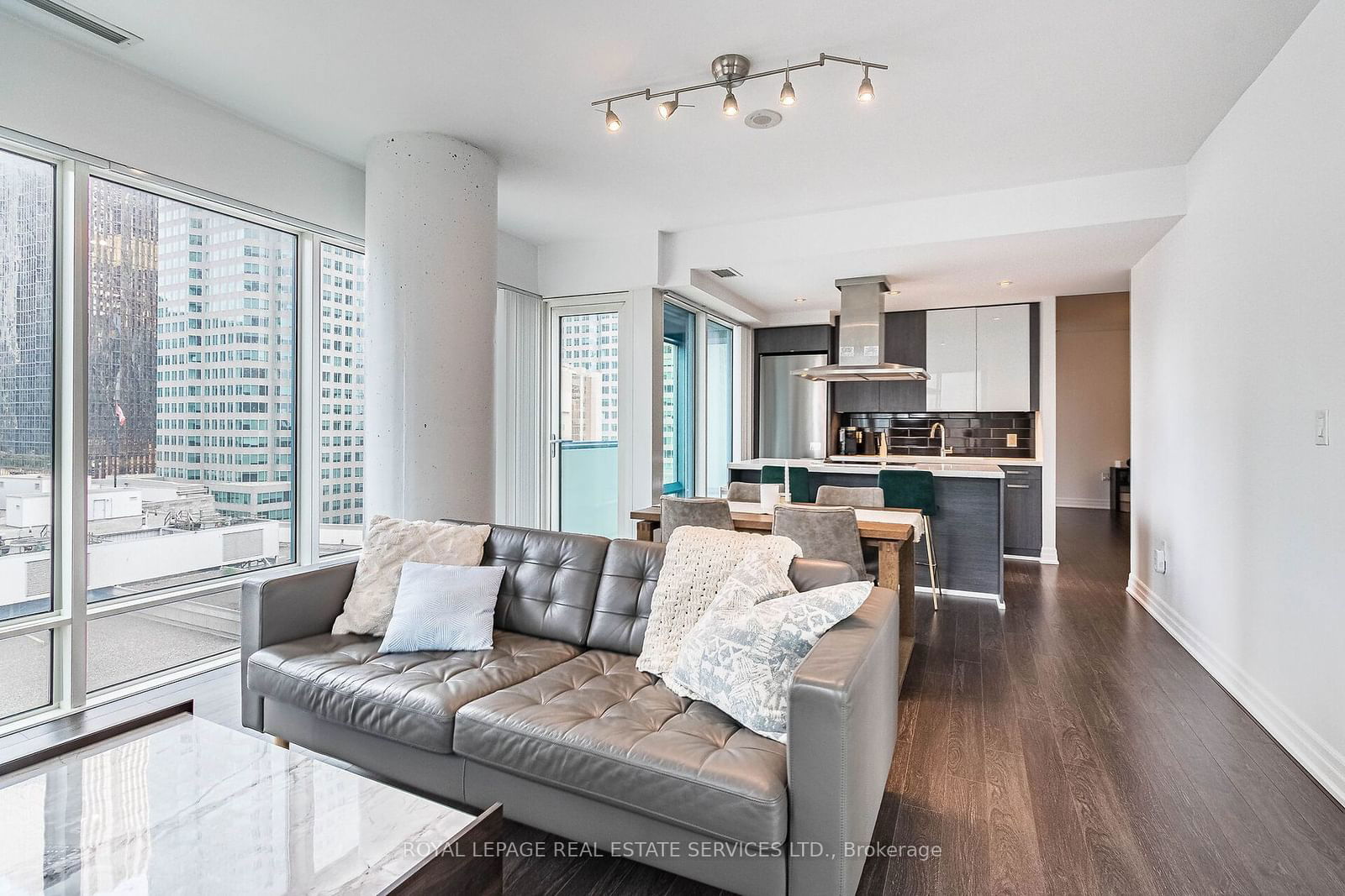 8 the Esplanade, unit 1302 for sale - image #16