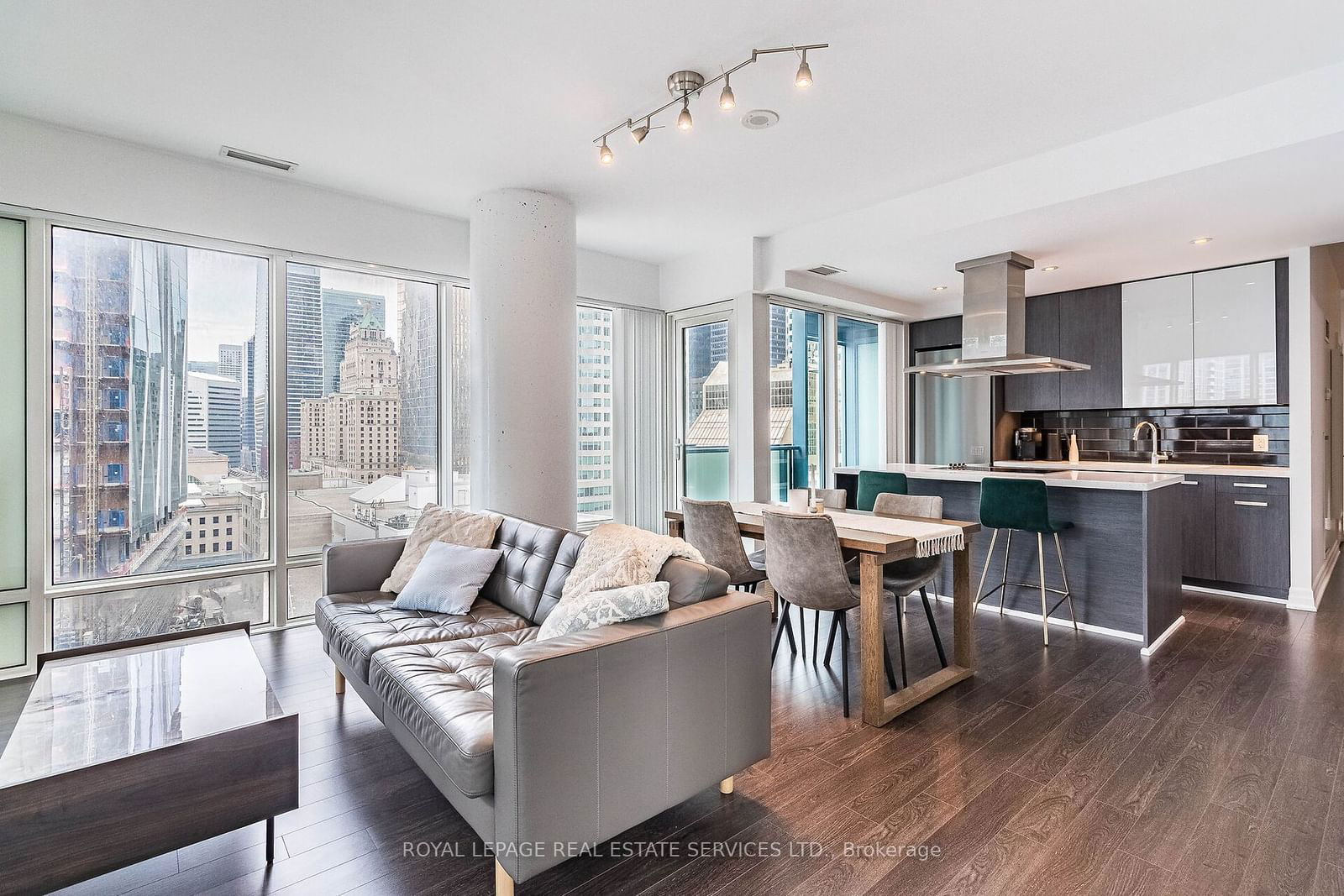 8 the Esplanade, unit 1302 for sale - image #17