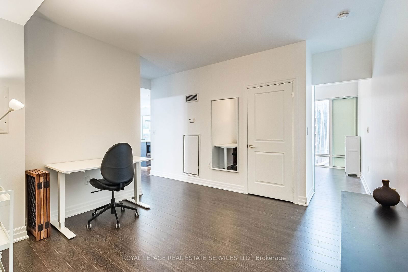 8 the Esplanade, unit 1302 for sale - image #24