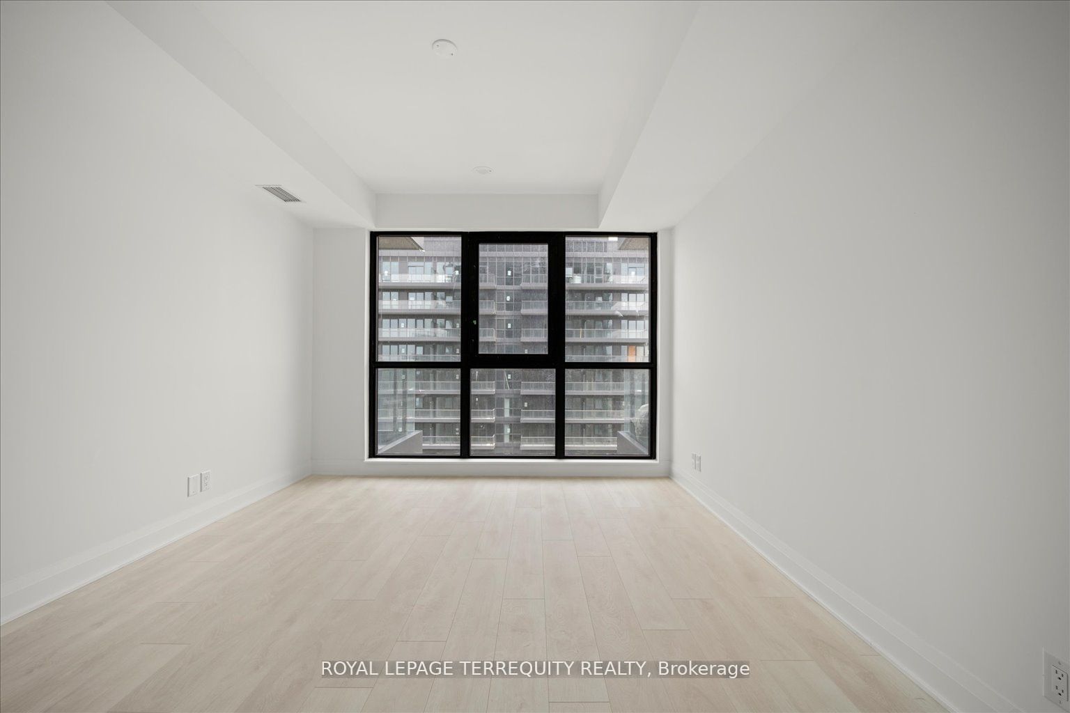 33 Frederick Todd Way, unit 1406 for sale - image #23