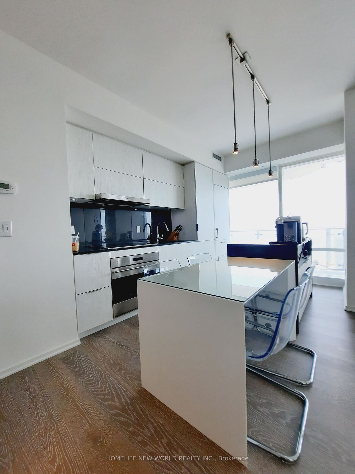 1 Bloor St E, unit 6902 for sale - image #8