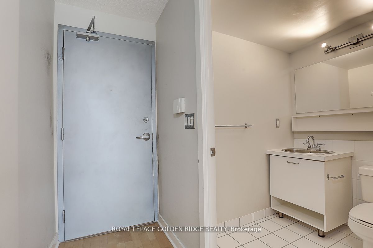 255 Richmond St E, unit PH11 for sale