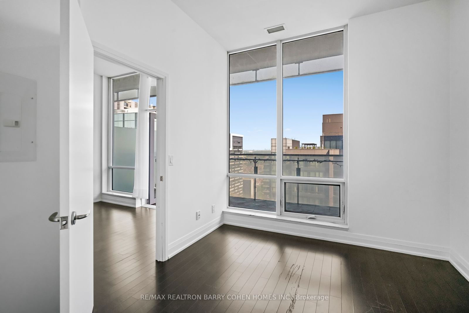 80 John St, unit 4405 for sale - image #13