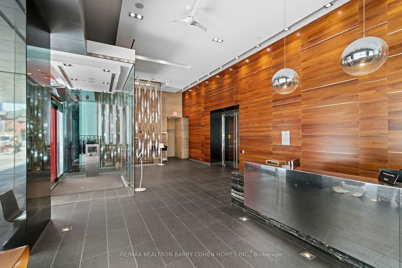 80 John St, unit 4405 for sale - image #3