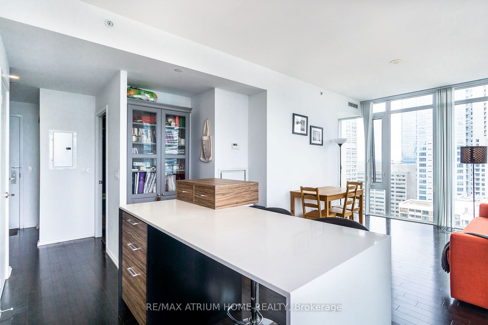 75 St Nicholas St, unit 2708 for sale - image #7