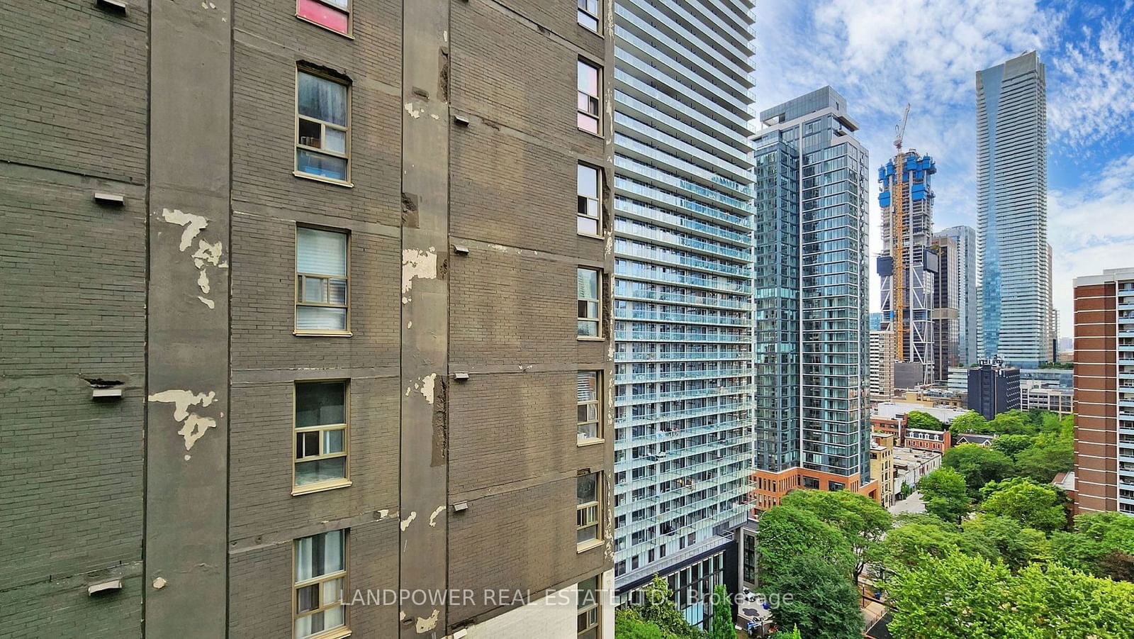 17 Dundonald St, unit 1501 for sale